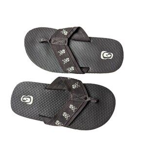 NWT The Children's Place Boys Gray Flip Flop Sandals Skull Slip-On Size …